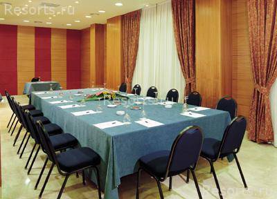 NH Las Artes 13